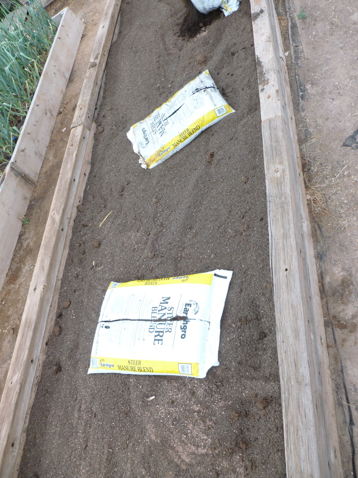 Dusty River Gardens Soil mix for Raised Beds