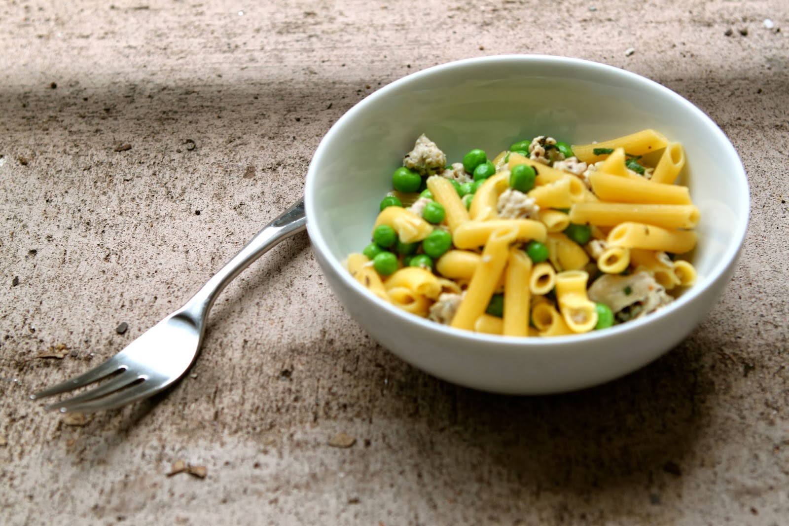 bohoBlack Super Easy Penne & Elbow Quinoa Pasta with Ground Chicken