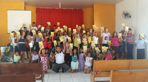 Igreja Adventista do 7º Sétimo Dia, realiza entrega de livro em Bairros de Anapurus