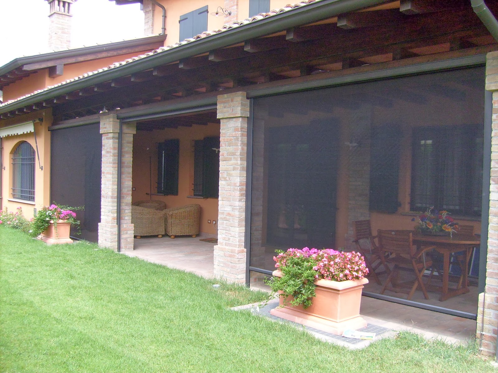 Dzzanzariere produttore e rivenditore Arquati verande foto