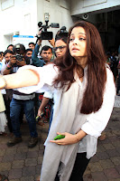 Bollywood Celebrities at Madhuri Dixit's Father Prayer