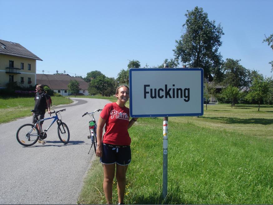 Fucking+Austria+girl+sign.jpg