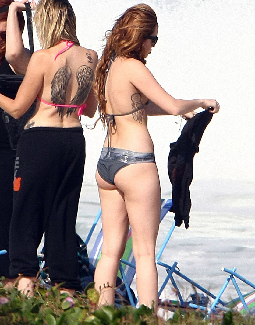 Miley Cyrus Bikini Ass