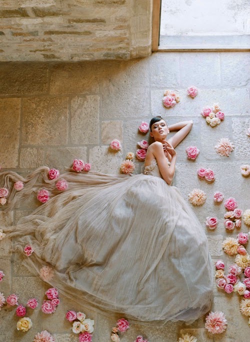 lily flower bouquet wedding