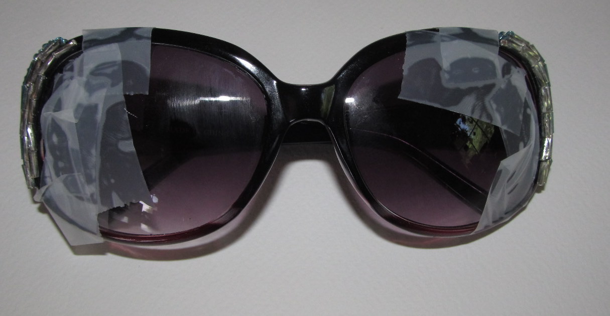 WobiSobi Dress Up your Sunglasses DIY.