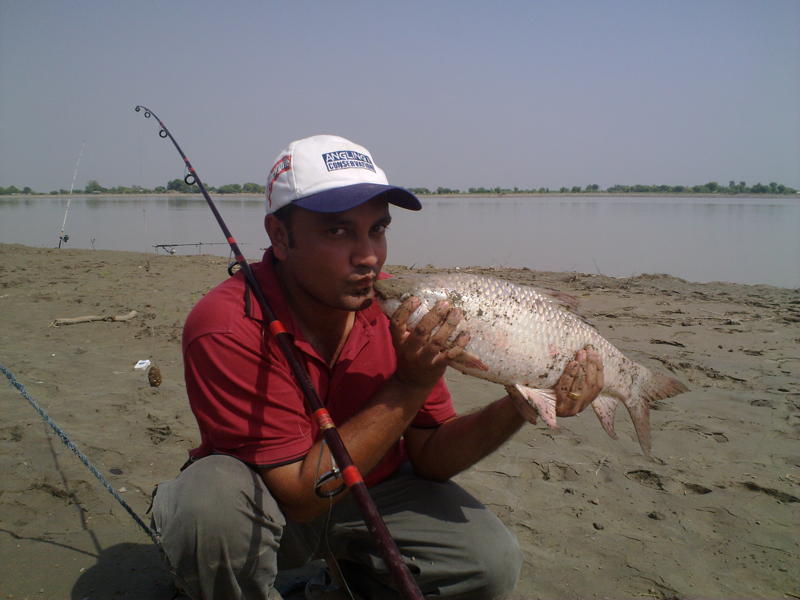 Fishing In Pakistan Fishing in pakistan (Bhakkar Trip) 2010