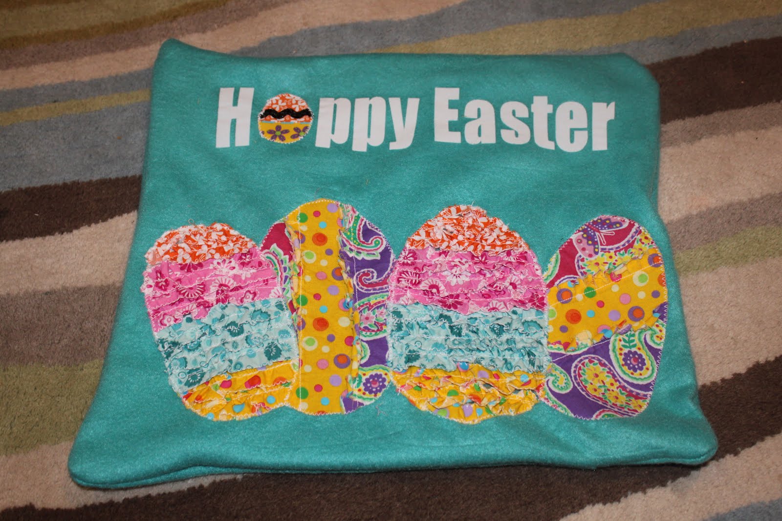 Whatever Wednesday Easter Pillow • Keeping it Simple Crafts