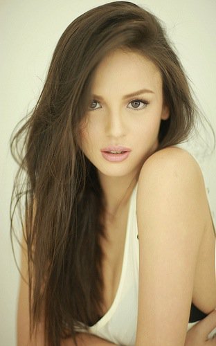 Georgina Wilson Height