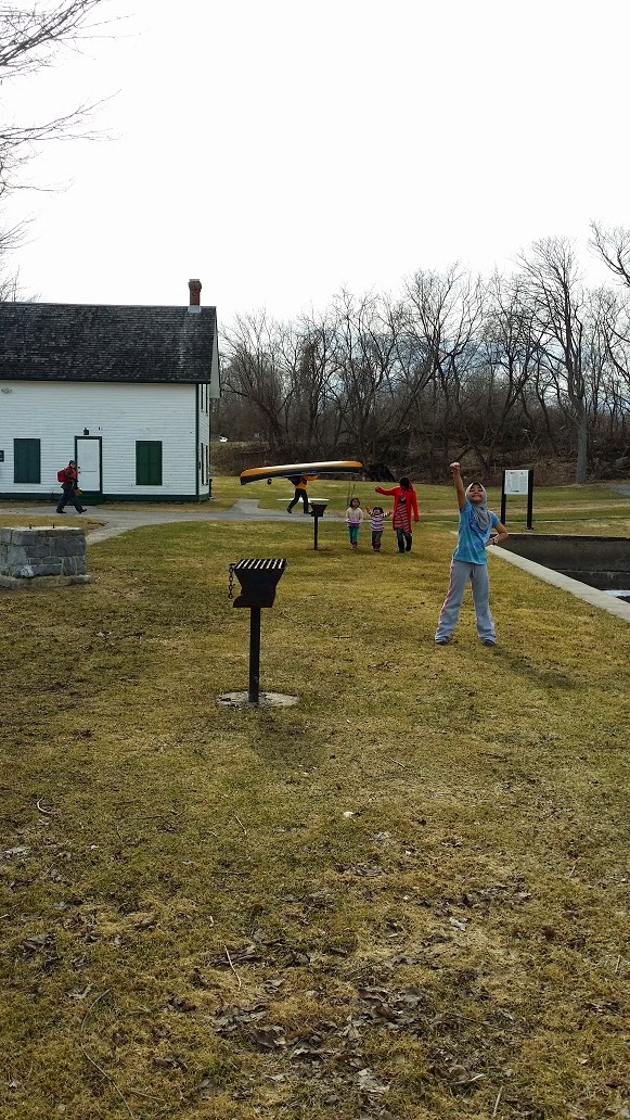 SabSal's Travelog Picnic tepi Rideau Canal, Kingston