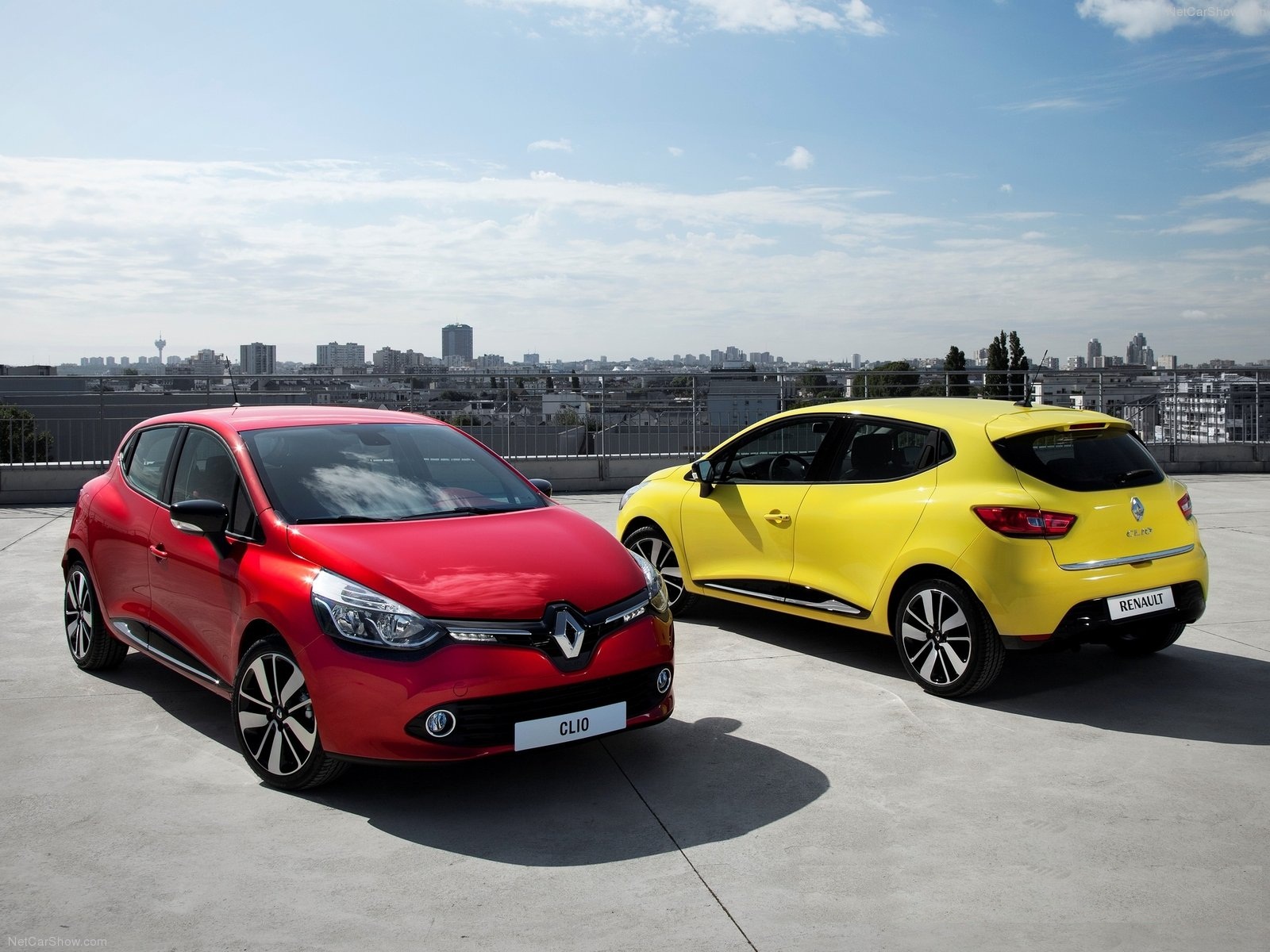 http://4.bp.blogspot.com/-lFApusFLcU0/UH2SKVHwHPI/AAAAAAAAFQA/xVT0AaaoibE/s1600/Renault-Clio_2013_1600x1200_wallpaper_2d.jpg