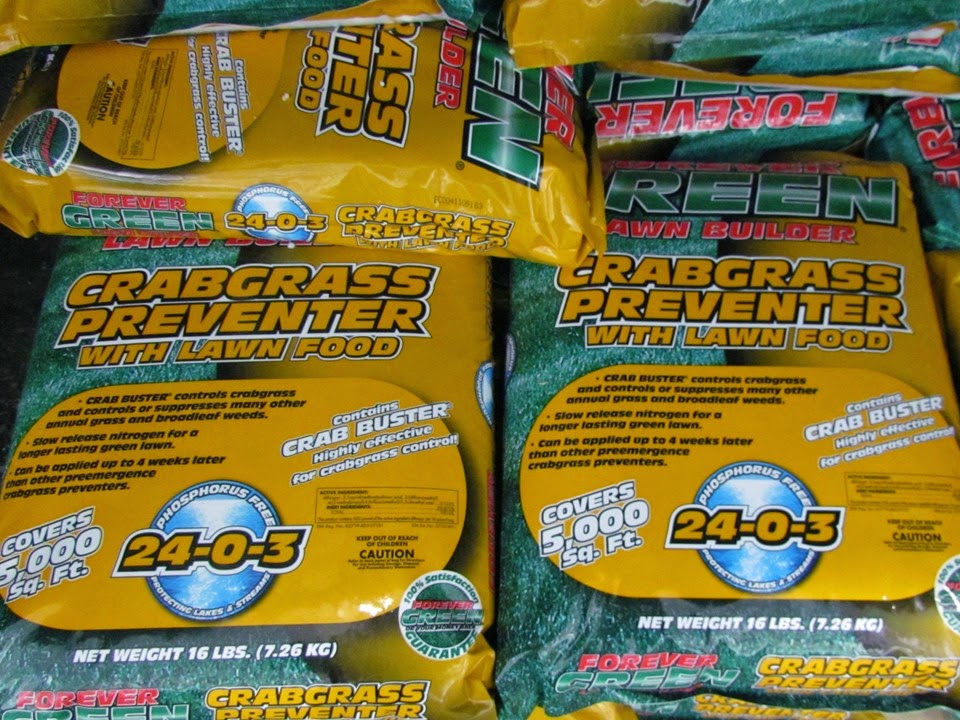 Purdue Turf Tips How to Select a Crabgrass Preventer from the Store