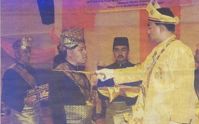 SENARAI NAMA-NAMA PENERIMA DARJAH KEBESARAN,BINTANG DAN PINGAT