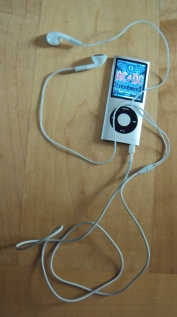 diary of a handyman bringing an ipod nano back to life ipod nano only works when plugged in