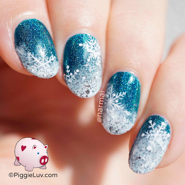 piggieluv flakage snow nail art