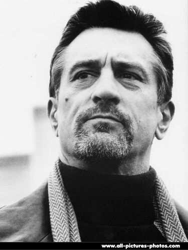 robert deniro Actor robert de niro has an estimated net worth of $150 million fans of vito corleone and jake lamotta can thank one of the world's most popular actors for leaving high school before his 17th birthday. robert deniro Actor robert de niro has an estimated net worth of $150 million fans of vito corleone and jake lamotta can thank one of the world's most popular actors for leaving high school before his 17th birthday.