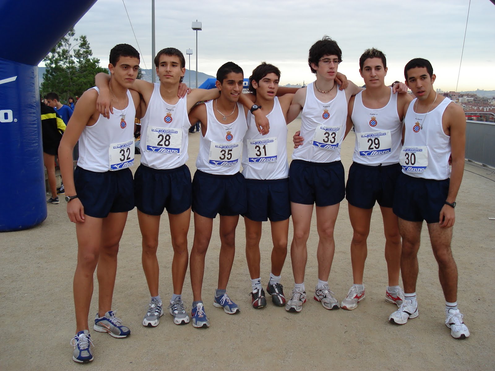 Equip Juvenil Blanc i Blau 2009