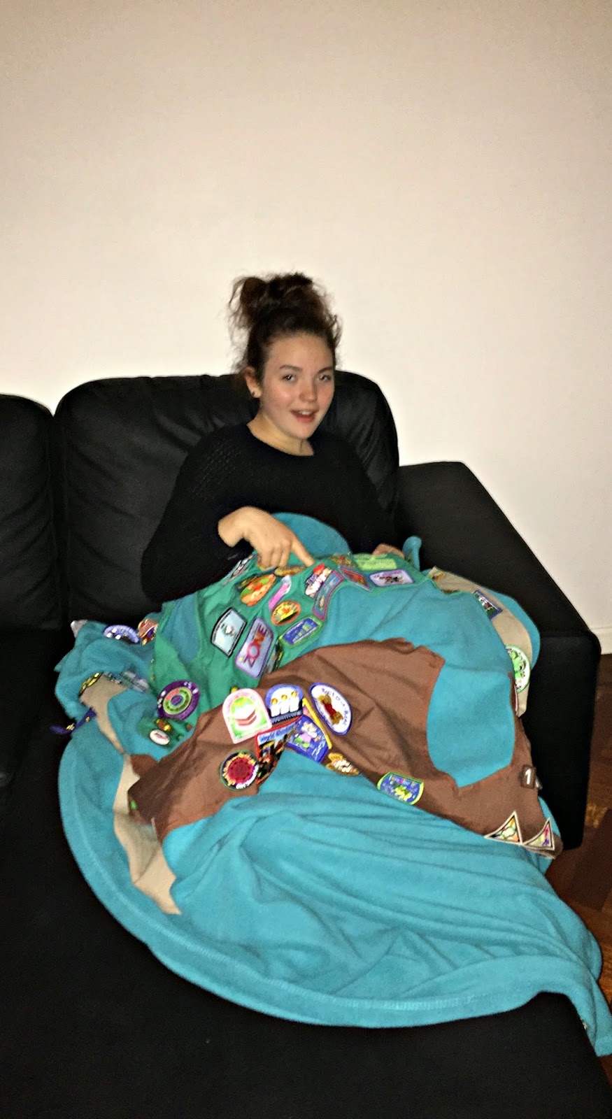 Diary of an Urban Housewife How to make a Girl Guide/Girl Scout Blanket