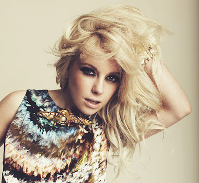 Little Boots - Shake Lyrics + Letras + Lirik + Tekst + Text + Testo + Paroles + Source: Lyrics-Video-Music.blogspot.com + Video Music Song Lyrics Little Boots - Shake