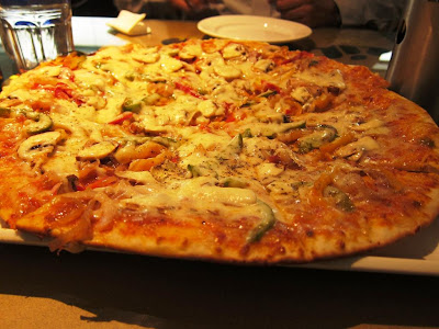 Pizza at Zicomo