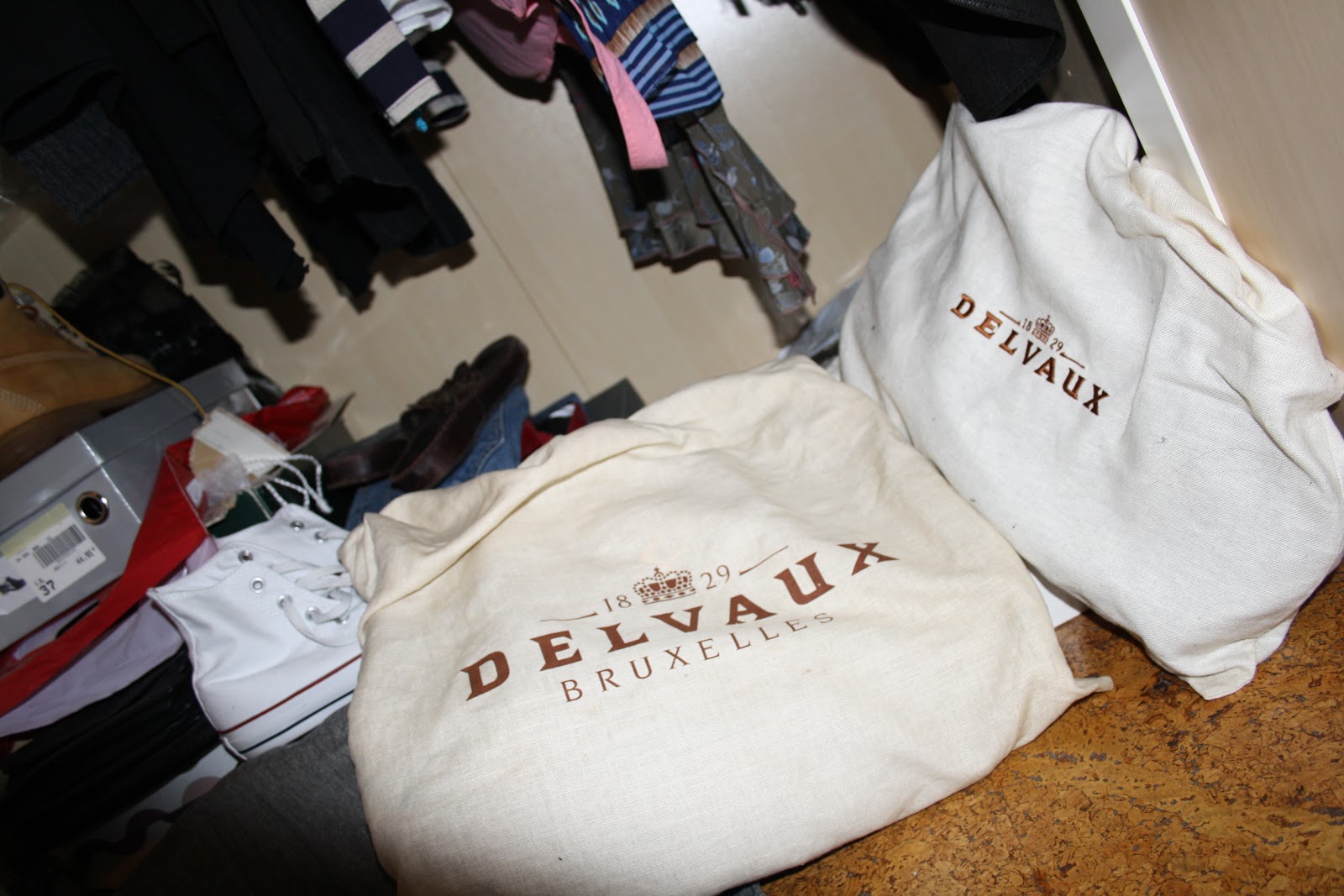 Urban Fashion Scenario: Delvaux
