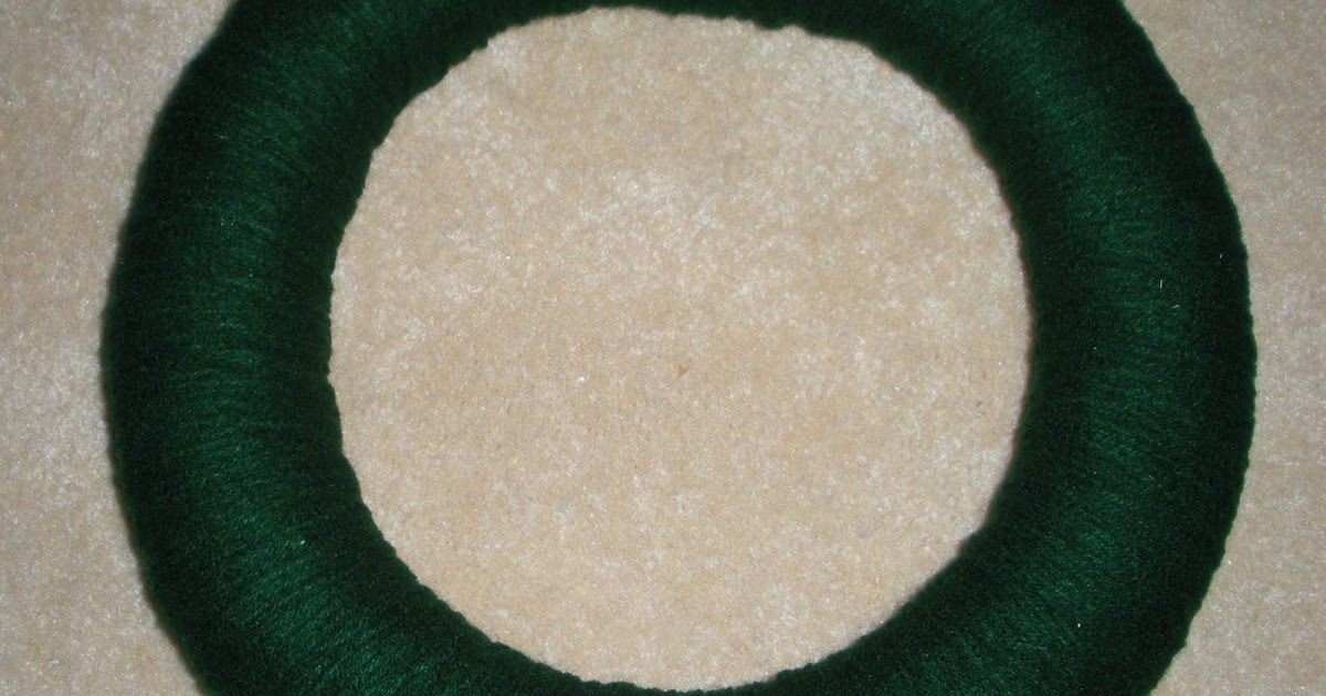 Craft A Spell Poinsettia Wreath