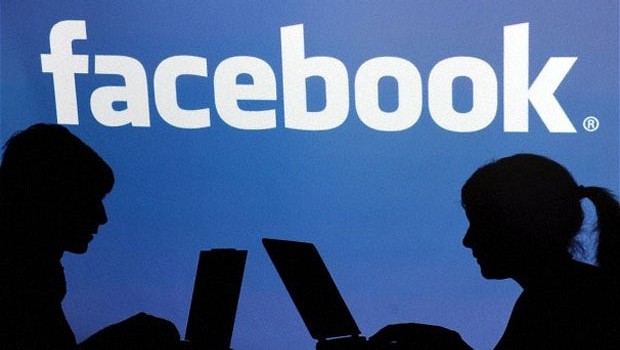 Facebook sustituye correo personal de usuarios Facebook sustituye correo personal de usuarios