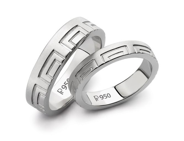 Platinum Love Bands for less than Rs. 20,000 by Jewelove. Design Code : SJ PTO 131