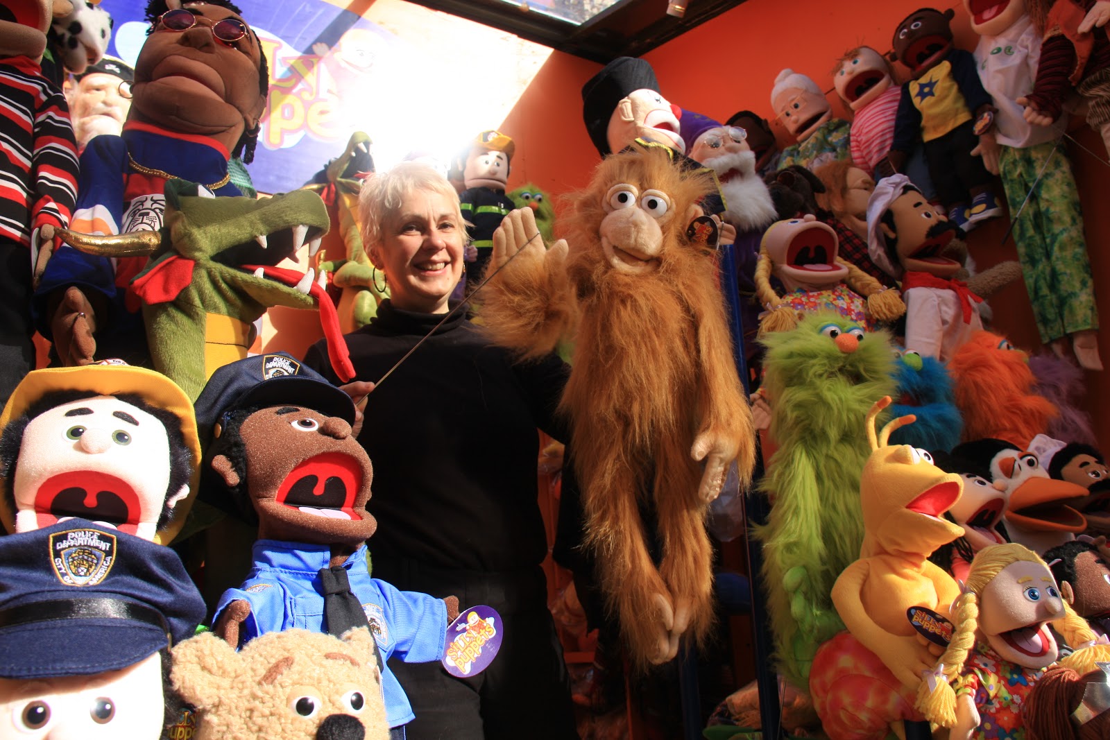 the puppetry store