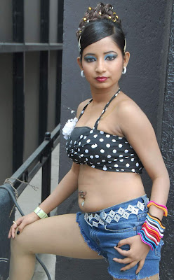 Item Girl Actress Ishita Hot Blouse Stills