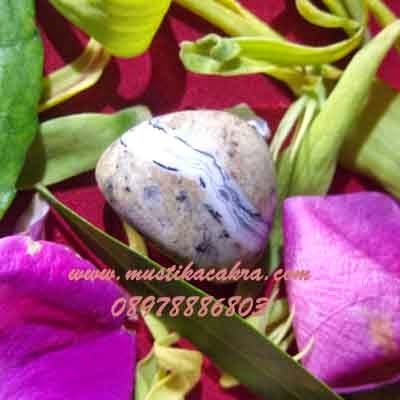 Mustika Gelembung Kumbo Karno Mustika Berkodam,Benda Berkhasiat,Batu Bertuah, Pusaka Ampuh, Azimat Sekti, Mustika Gelembung Kumbo Karno