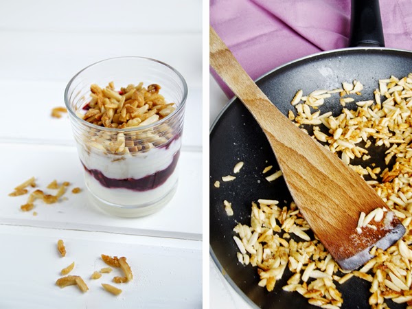 Beeren Dessert Joghurt Beeren Dessert mit karamelisierten Mandeln