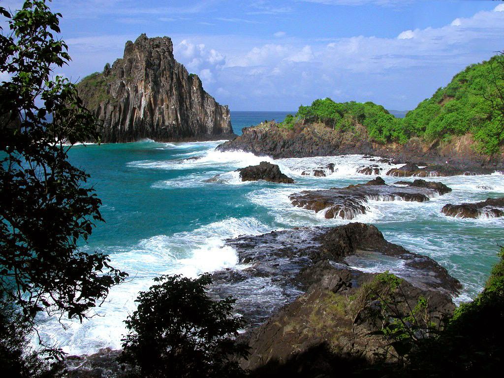 Beach in Fernando de Noronha Beach in Fernando de Noronha