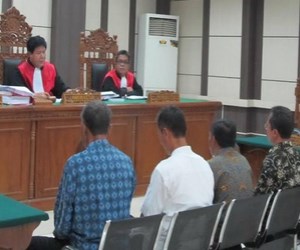 3 Oknum PNS Kab. Karanganyar Dipecat 3 Oknum PNS Kab. Karanganyar Dipecat