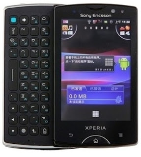 Sony Ericsson smartphone with QWERTY keypad