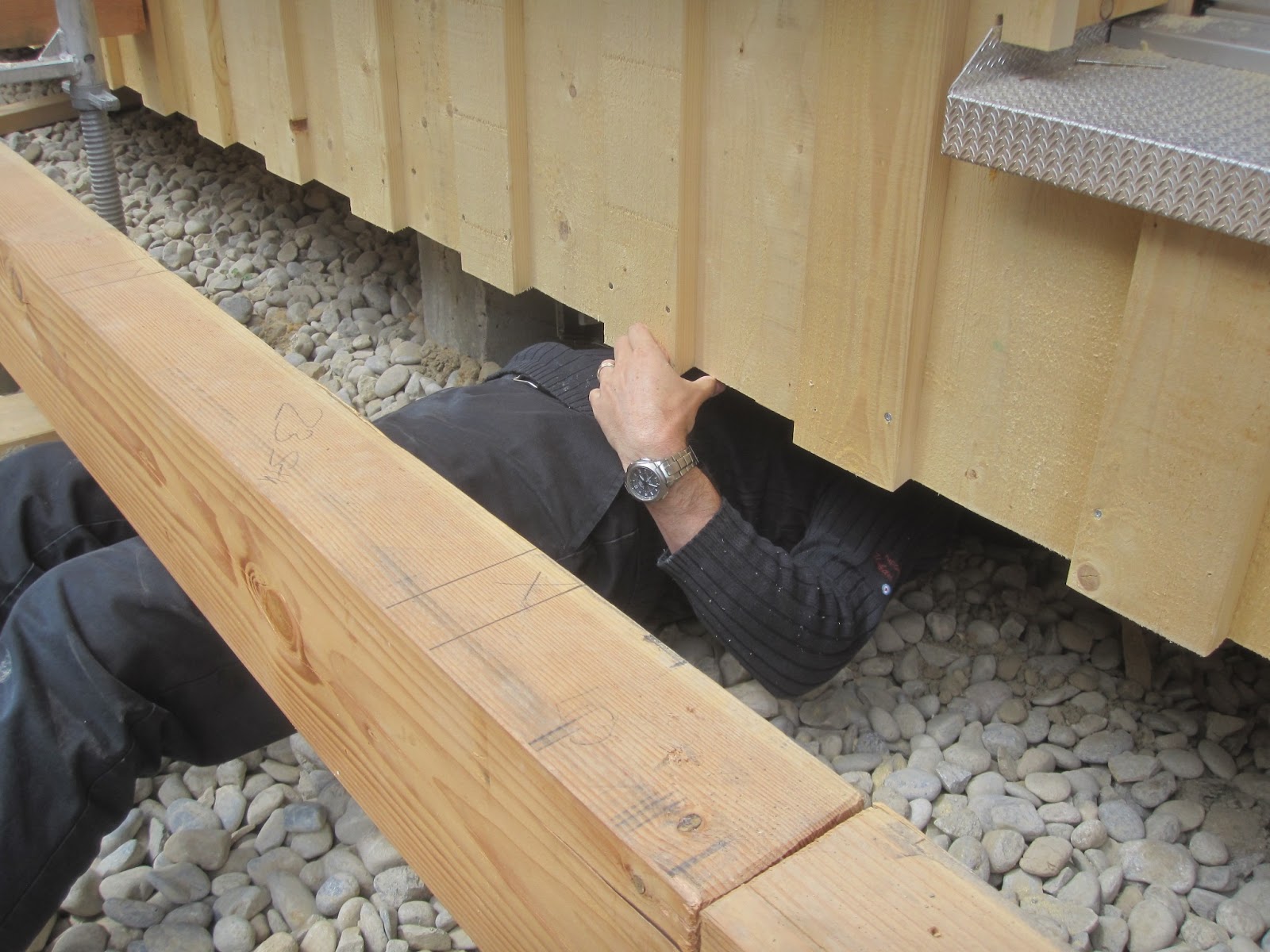 HeizkOrperverkleidung Aus Holz Bauen ~ Holzhaus wir bauen ein Haus aus Holz Aktion unterm Haus HeizkOrperverkleidung Aus Holz Bauen ~ Holzhaus wir bauen ein Haus aus Holz Aktion unterm Haus
