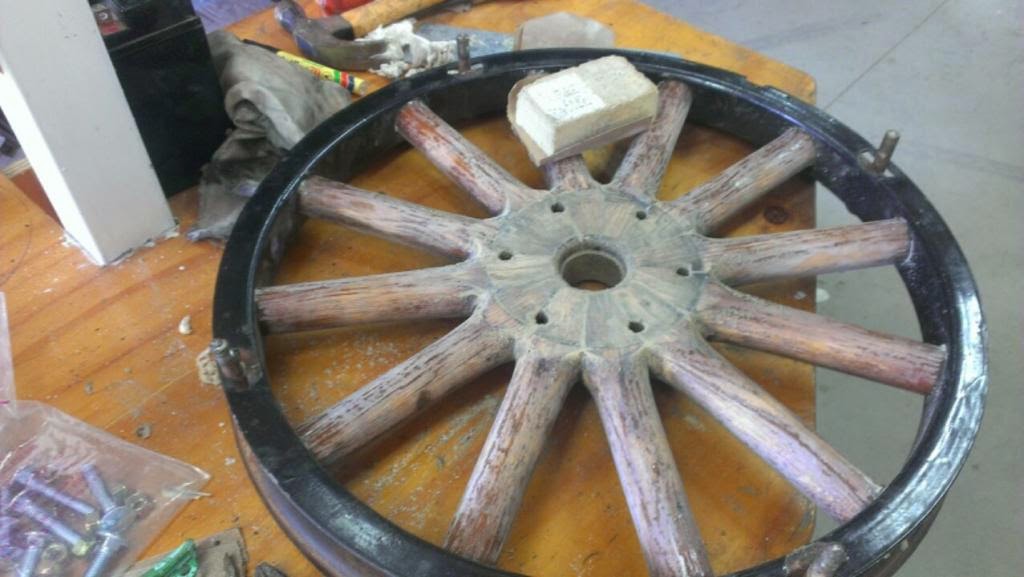 My 1928 Chevrolet Wooden Wheel Repair for Chris's Green 1926 Chev