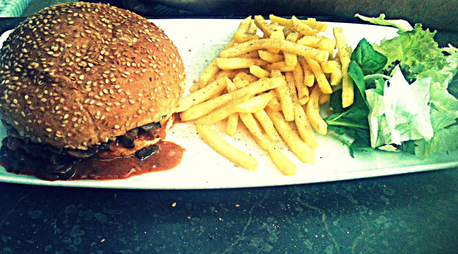 İlayda Gencer Cafe Cadde..