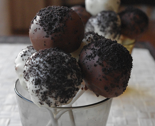 Motherhood And other life adventures Oreo &quot;Cake Pops