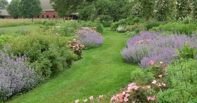 Beautiful Landscape Design | Content in a Cottage