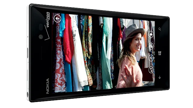 Nokia Lumia 925 screen