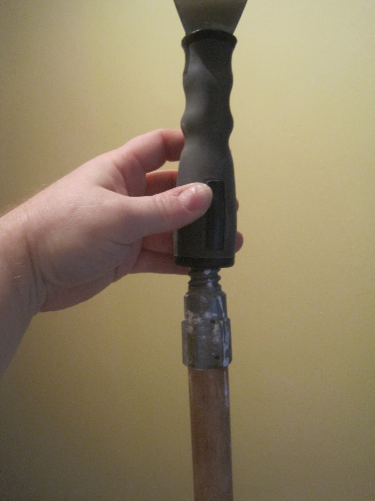 Decorated Chaos Tip for Sanding High Walls or Ceilings