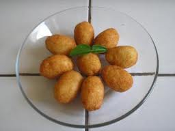 Cara Membuat Kue Combro Super Renyah Cara Membuat Kue Combro Super Renyah