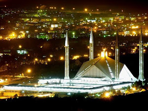 Night view of Faisal mosque
