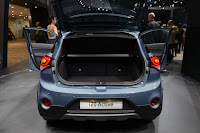 2015-HyundaiI20Active-07.JPG