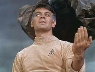 http://4.bp.blogspot.com/-lWjdQPip7K8/UETFlZfIZUI/AAAAAAAASN8/4nrM2bCEdbc/s1600/star-trek-Gary_Mitchell_gary_lockwood.jpg