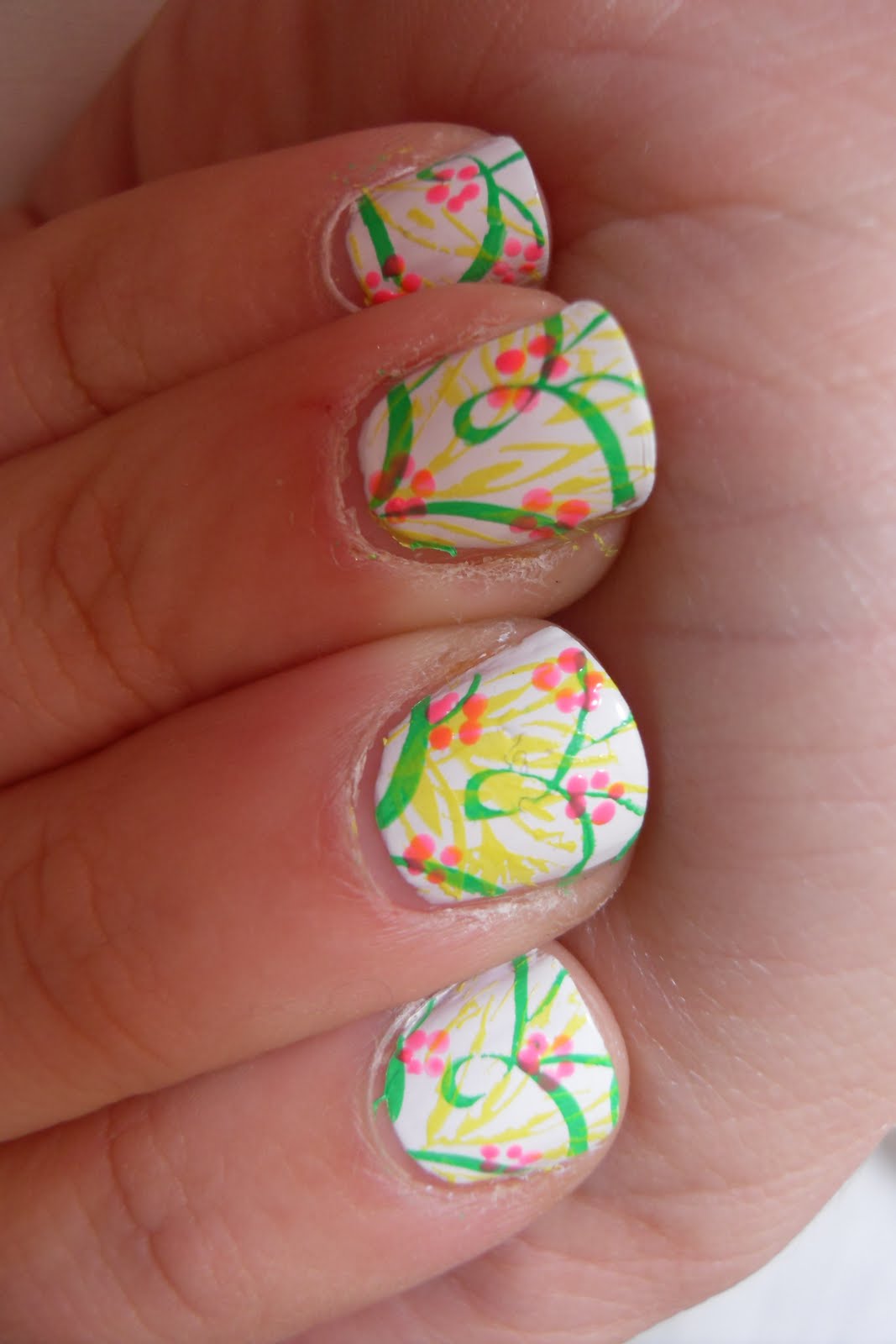 Oooooh Pretty: Tropical Nail Design
