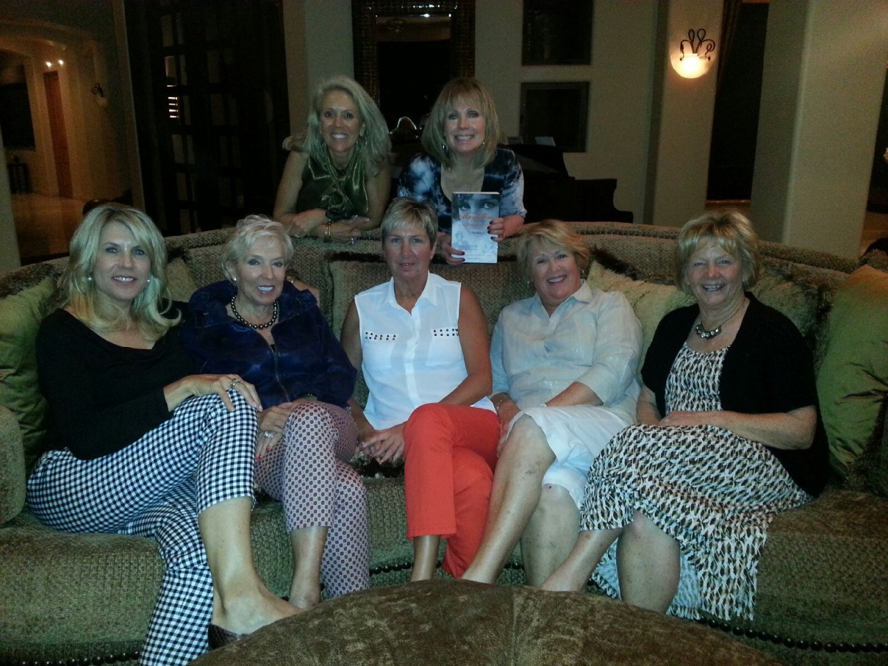 THE MAYBELLINE STORY : SCOTTSDALE LADIES GIVE THEIR SEAL OF APPROVAL TO THE MAYBELLINE STORY : SCOTTSDALE LADIES GIVE THEIR SEAL OF APPROVAL TO
