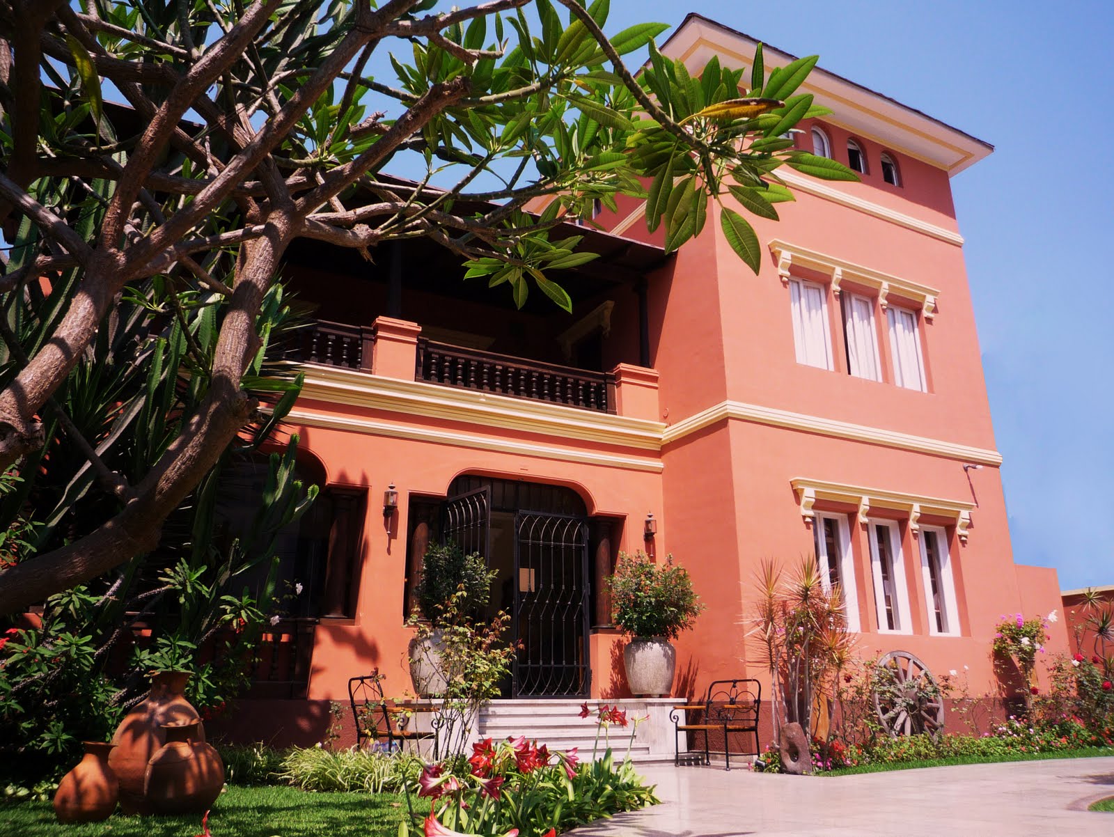 HOTEL MIRAFLORES hotel miraflores: