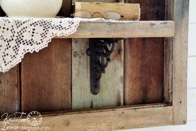 Rustic Salvaged Wood Shelf Display by http://knickoftimeinteriors.blogspot.com/ Rustic Salvaged Wood Shelf Display by http://knickoftimeinteriors.blogspot.com/