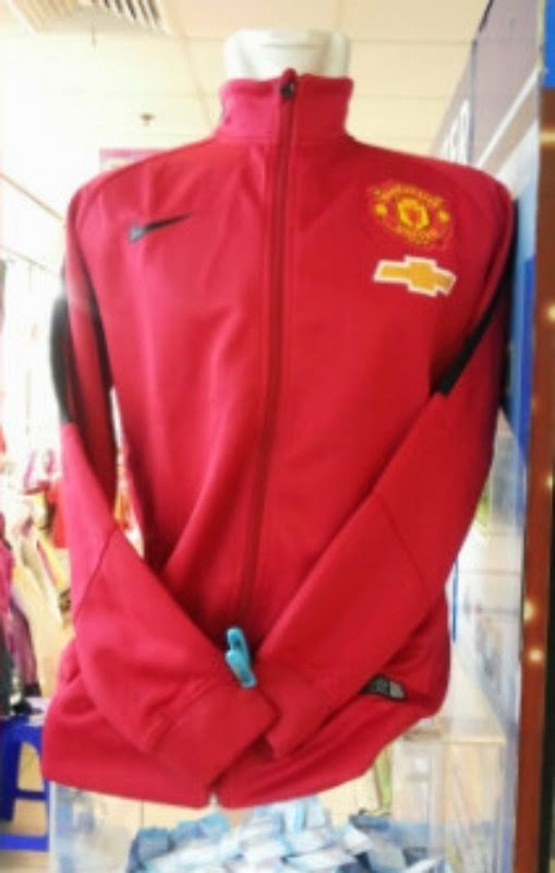 jual jaket manchester united chevrolet warna merah terbaru jual jaket manchester united chevrolet warna merah terbaru